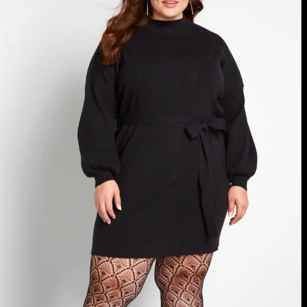 ModCloth Plus Women's Total Softie Ribbed Sweater Dress in Black